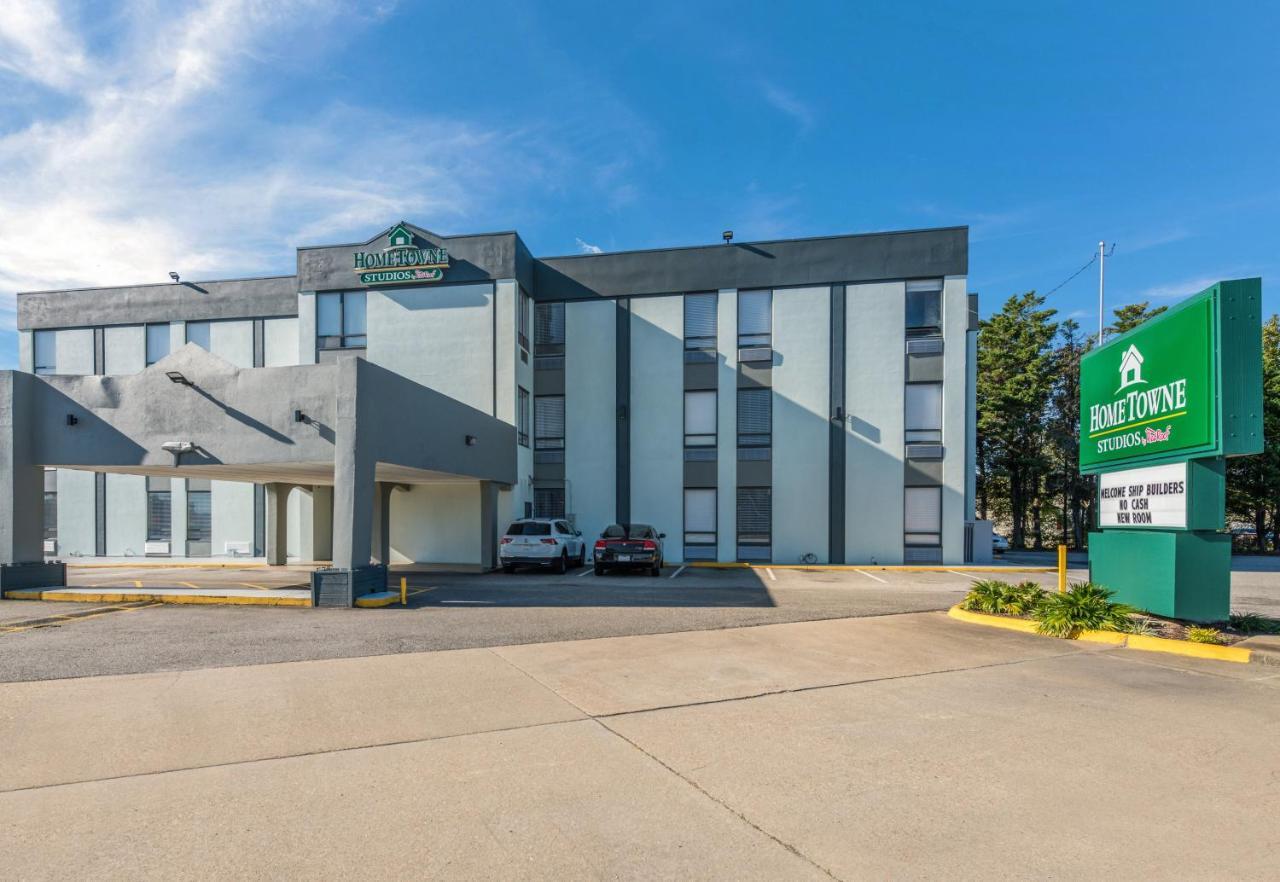 Hometowne Studios By Red Roof Newport News - Hampton West Exterior photo